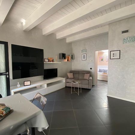Appartamento CasaMartaNavigli Milano Esterno foto